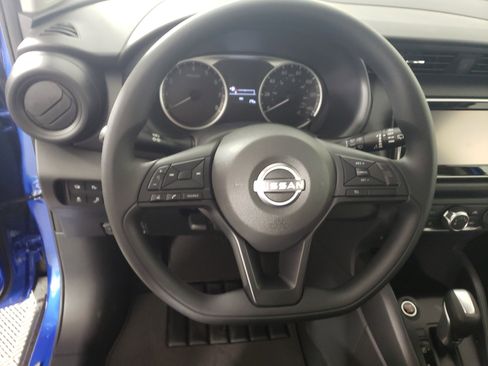 New 2025 Nissan Kicks S image 16