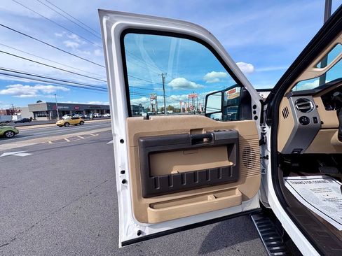 Used 2013 Ford F250 Lariat w/ Lariat Ultimate Pkg image 17