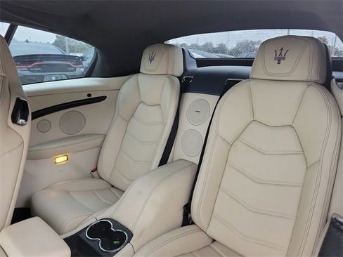 Used 2015 Maserati GranTurismo Sport image 8
