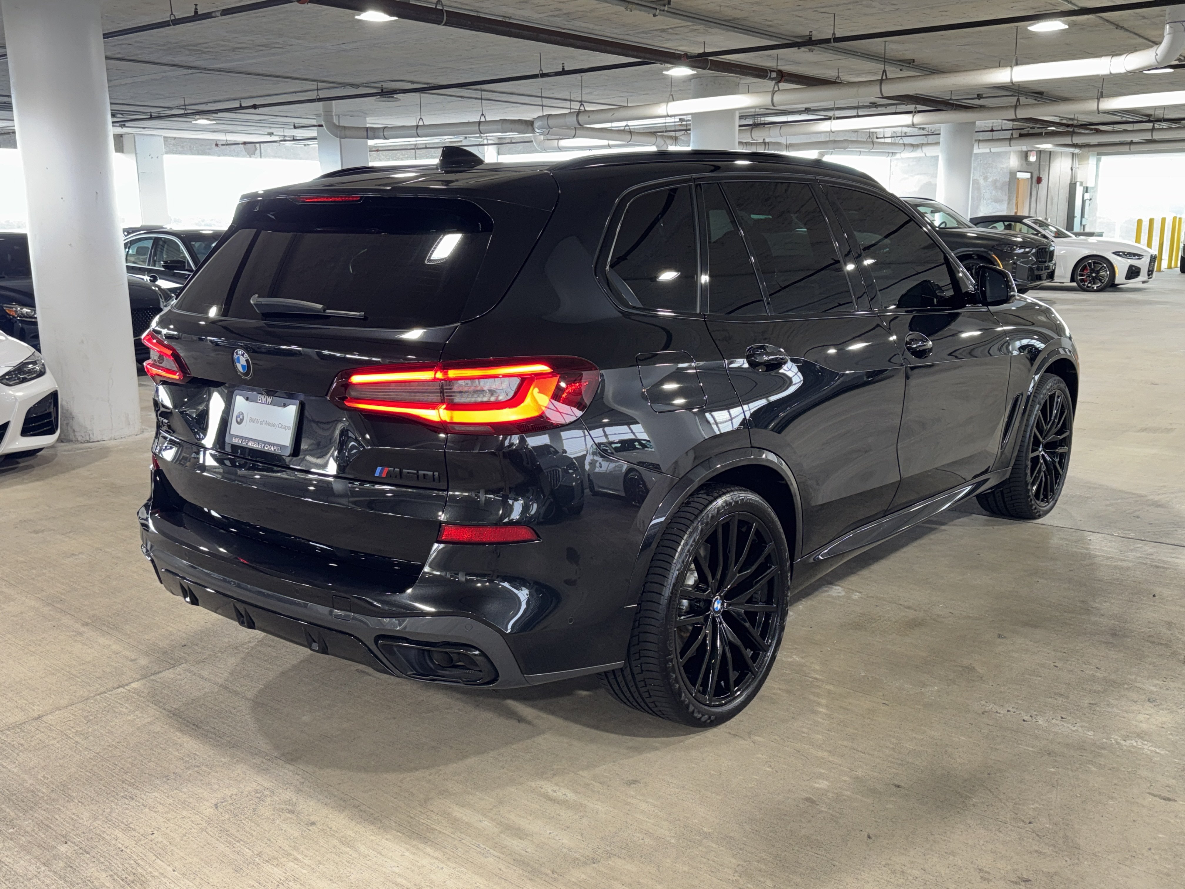 Used 2022 BMW X5 M50i w/ Executive Package AWD/4WD image 8