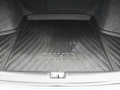 Used 2022 Honda Accord Sport image 15