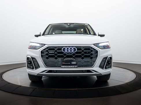 Used 2023 Audi Q5 2.0T Premium Plus w/ Premium Plus Package AWD/4WD image 24