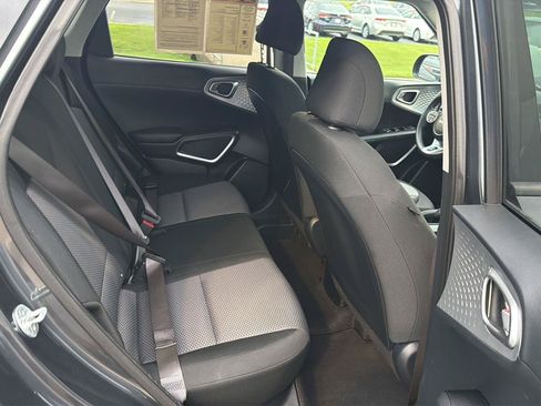Used 2024 Kia Soul LX w/ Option Group 015 FWD image 12