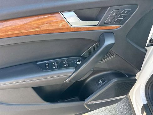 Used 2023 Audi Q5 2.0T Premium Plus image 20