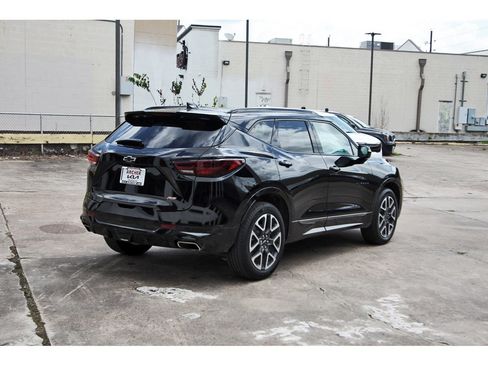 Used 2023 Chevrolet Blazer RS w/ Enhanced Convenience Package FWD image 7