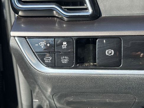 Used 2023 Kia Sportage EX w/ EX Premium Package image 30