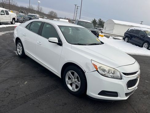 Used 2016 Chevrolet Malibu LT image 7