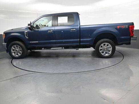 Used 2017 Ford F250 Lariat w/ Lariat Ultimate Package image 7
