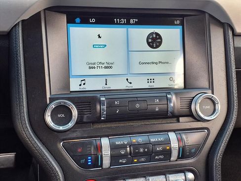 Used 2017 Ford Mustang Premium image 18