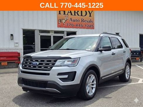 Used 2017 Ford Explorer FWD image 1