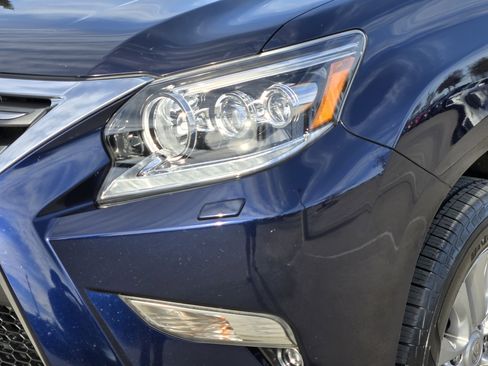 Used 2019 Lexus GX 460 Premium image 9