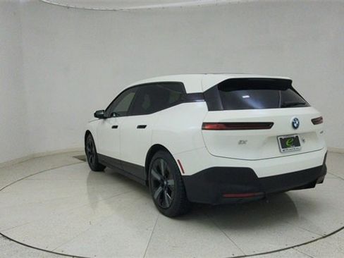 Used 2022 BMW iX xDrive50 w/ Premium Package image 67