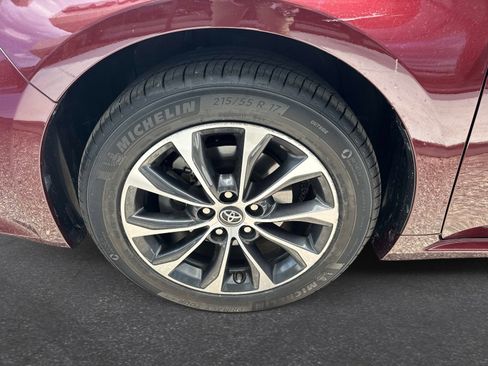 Used 2018 Toyota Avalon XLE FWD image 10