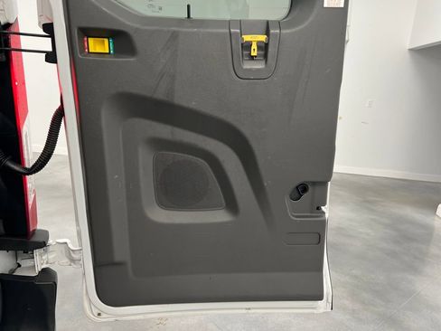 Used 2023 Ford Transit 350 XLT image 19