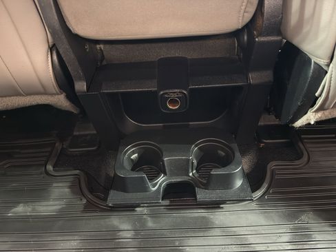 Used 2018 Ford F250 XL w/ Power Equipment Group AWD/4WD image 25