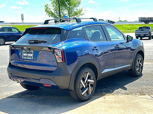 New 2026 Nissan Kicks SV w/ Charging Package image 8