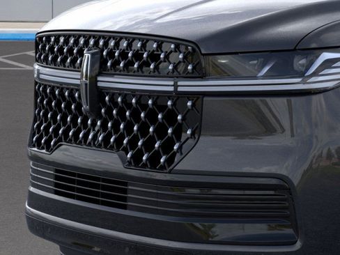 New 2025 Lincoln Navigator L Black Label image 17