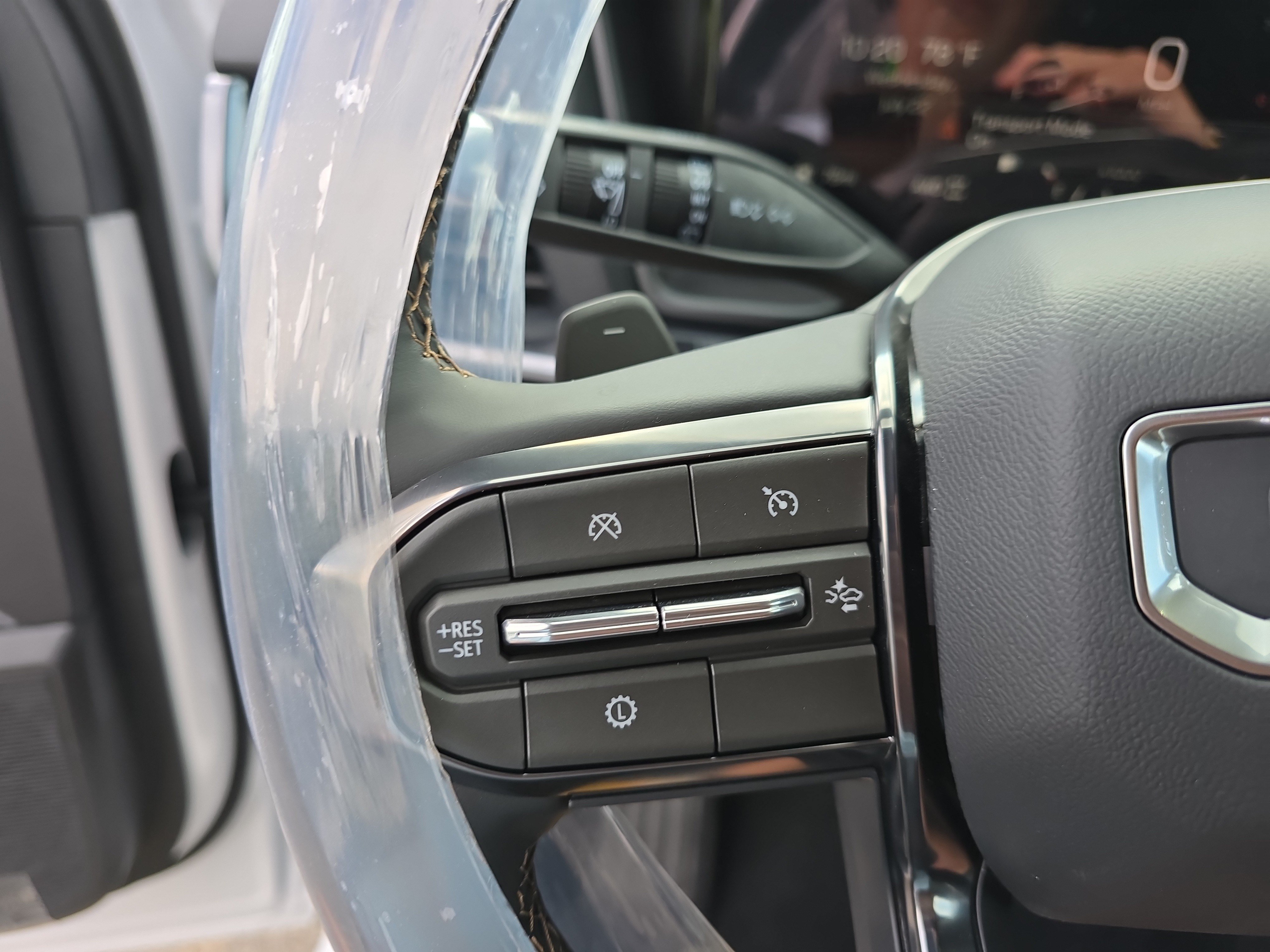 New 2027 GMC Terrain AT4 w/ Convenience Package III AWD/4WD image 23