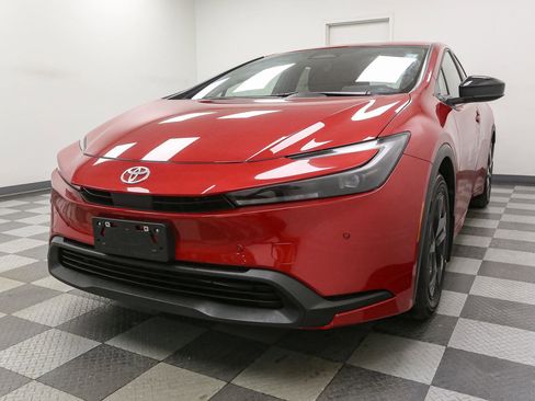 New 2026 Toyota Prius LE image 4