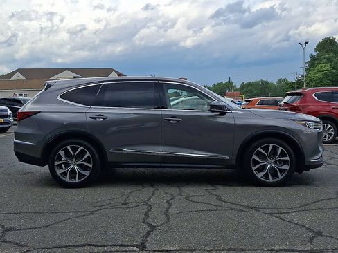 Used 2023 Acura MDX SH-AWD w/ Technology Package image 7