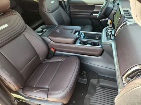 New 2025 Ford Expedition Max Platinum w/ Platinum Ultimate Package image 12