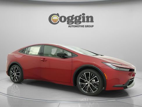 New 2026 Toyota Prius XLE image 25