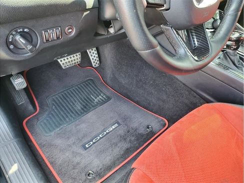 Used 2016 Dodge Challenger R/T Scat Pack w/ Leather Interior Group RWD image 36