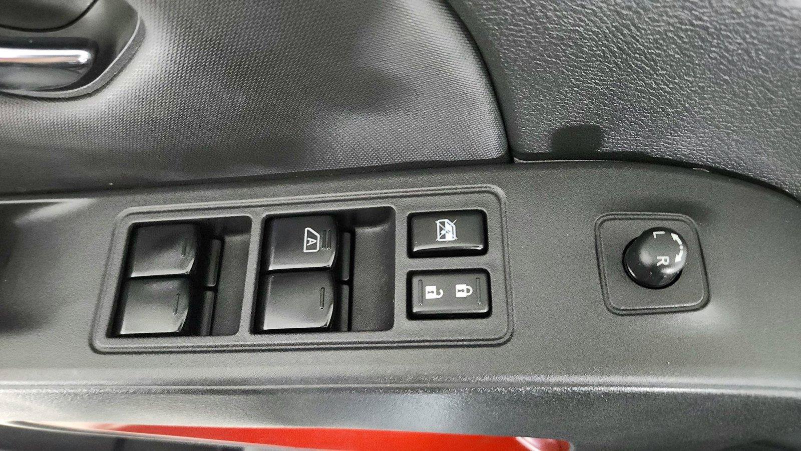 Used 2023 Nissan Frontier PRO-4X w/ Pro Convenience Package AWD/4WD image 17