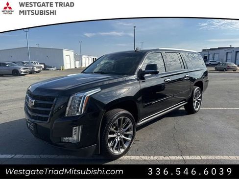 Used 2019 Cadillac Escalade ESV Premium Luxury w/ Escalade Sport Edition image 3