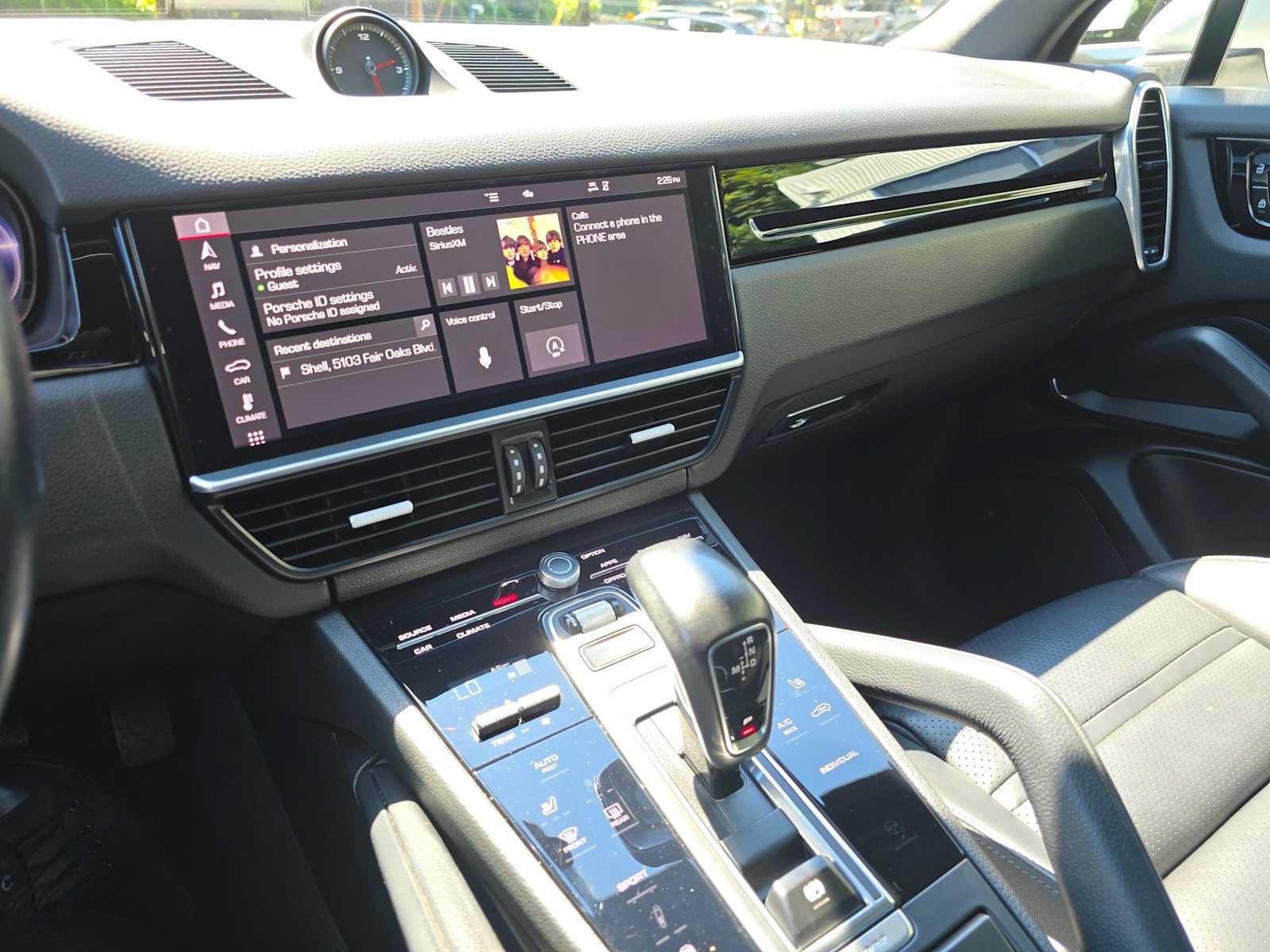 Used 2021 Porsche Cayenne AWD/4WD image 37