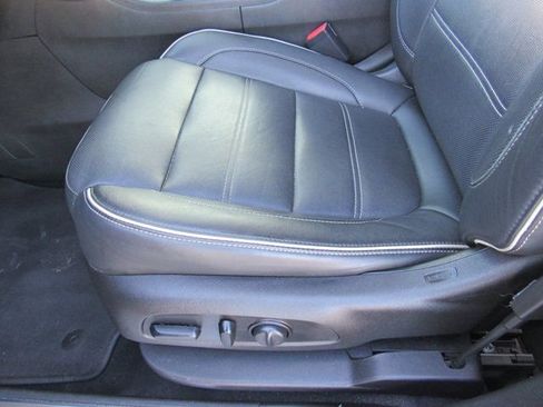 Used 2019 GMC Acadia Denali w/ Technology Package image 18