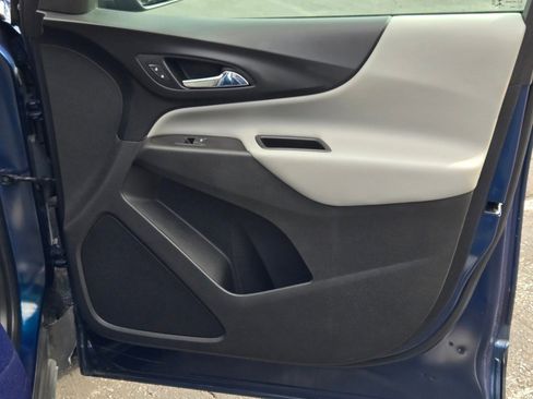 Used 2021 Chevrolet Equinox LT image 5