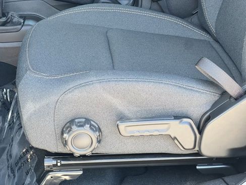 Used 2024 Jeep Wrangler Sport S image 40