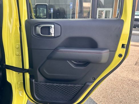 Used 2023 Jeep Wrangler Unlimited Rubicon w/ LED Lighting Group image 30