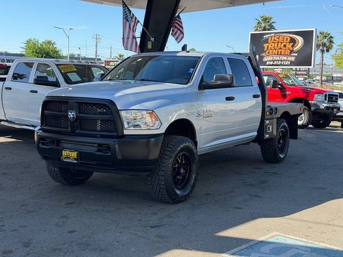 Used 2018 RAM 2500 Tradesman w/ Popular Equipment Group AWD/4WD image 2