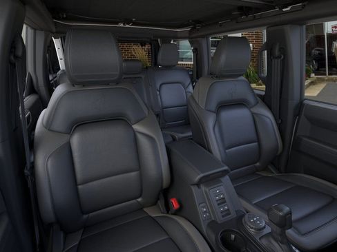New 2025 Ford Bronco Outer Banks AWD/4WD image 10