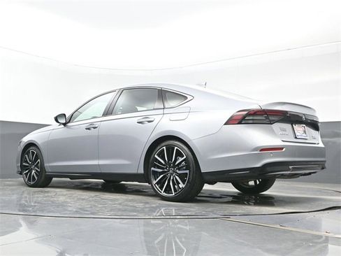 Certified 2023 Honda Accord Touring image 22