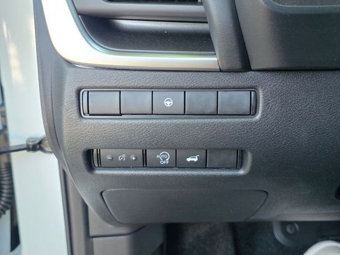 New 2026 Nissan Rogue SV AWD/4WD image 22