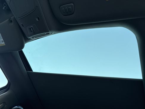 Used 2017 Ford F150 Lariat w/ Equipment Group 501A Mid image 29