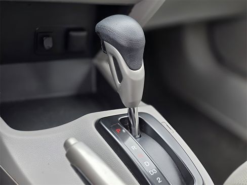 Used 2012 Honda Civic LX image 32