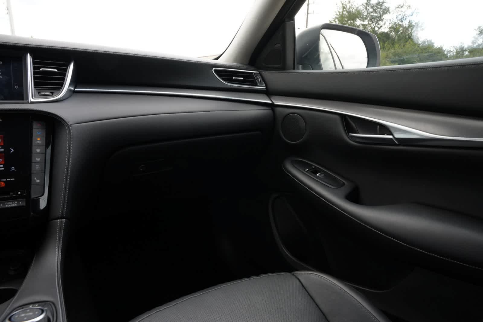 Certified 2023 INFINITI QX50 Luxe AWD/4WD image 8