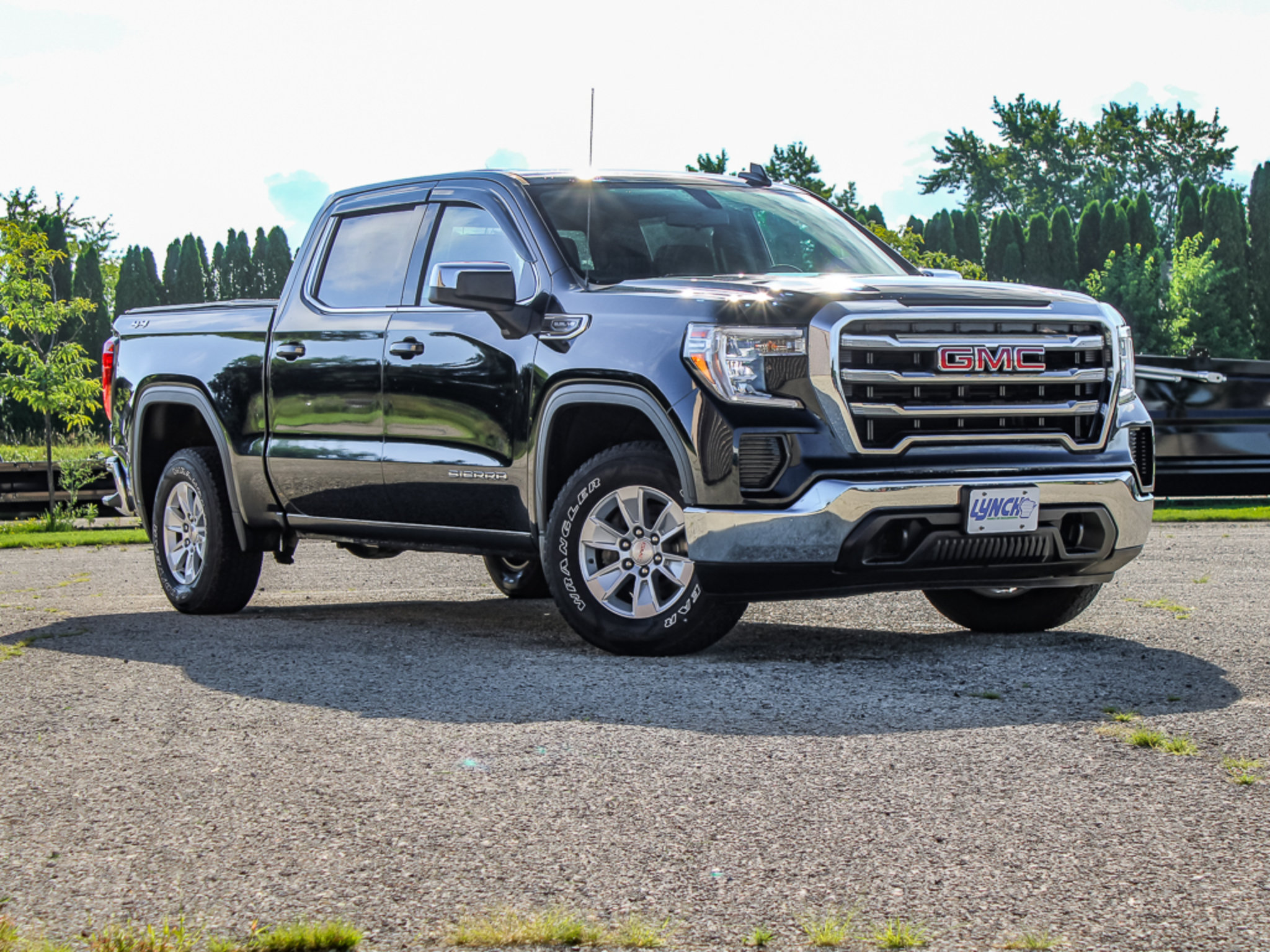 Used 2019 GMC Sierra 1500 SLE w/ SLE Value Package AWD/4WD image 39