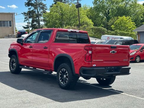Used 2023 Chevrolet Silverado 1500 ZR2 w/ Technology Package AWD/4WD image 5