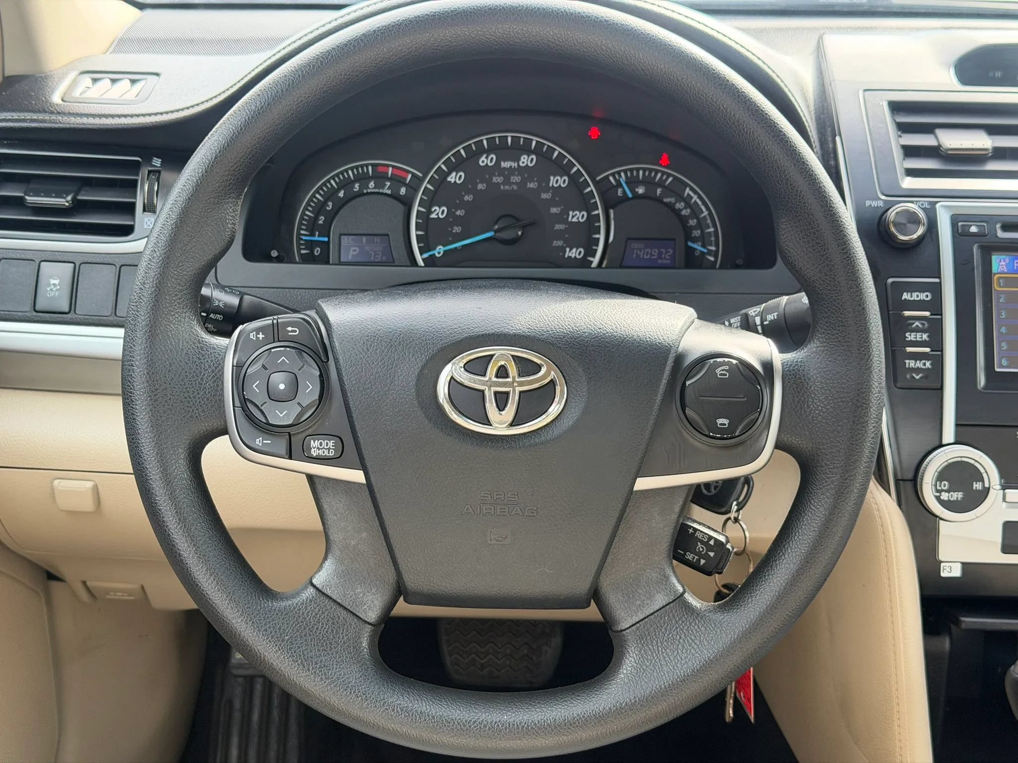 Used 2012 Toyota Camry LE FWD image 12