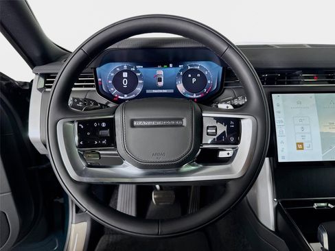 New 2026 Land Rover Range Rover Long Wheelbase SE AWD/4WD image 12
