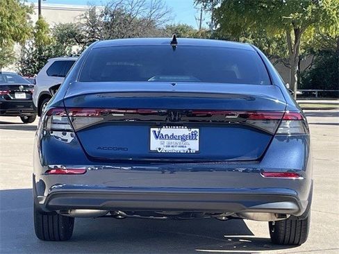 New 2025 Honda Accord SE image 5