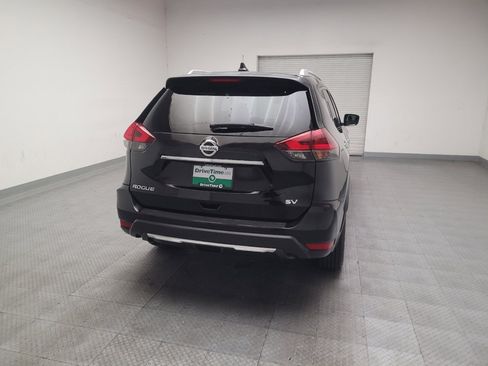 Used 2018 Nissan Rogue SV FWD image 7