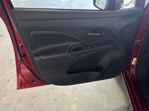 Used 2025 Nissan Versa SV image 23