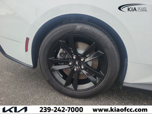 Used 2025 Ford Mustang GT RWD image 9