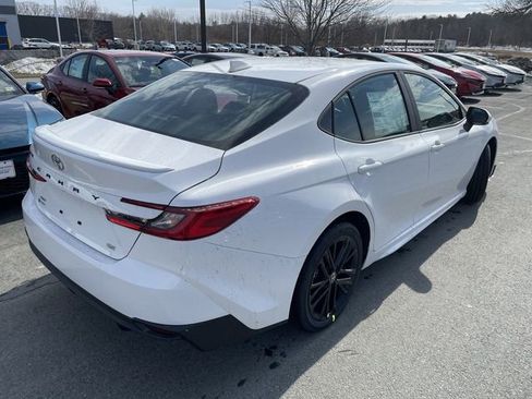 New 2026 Toyota Camry SE image 5